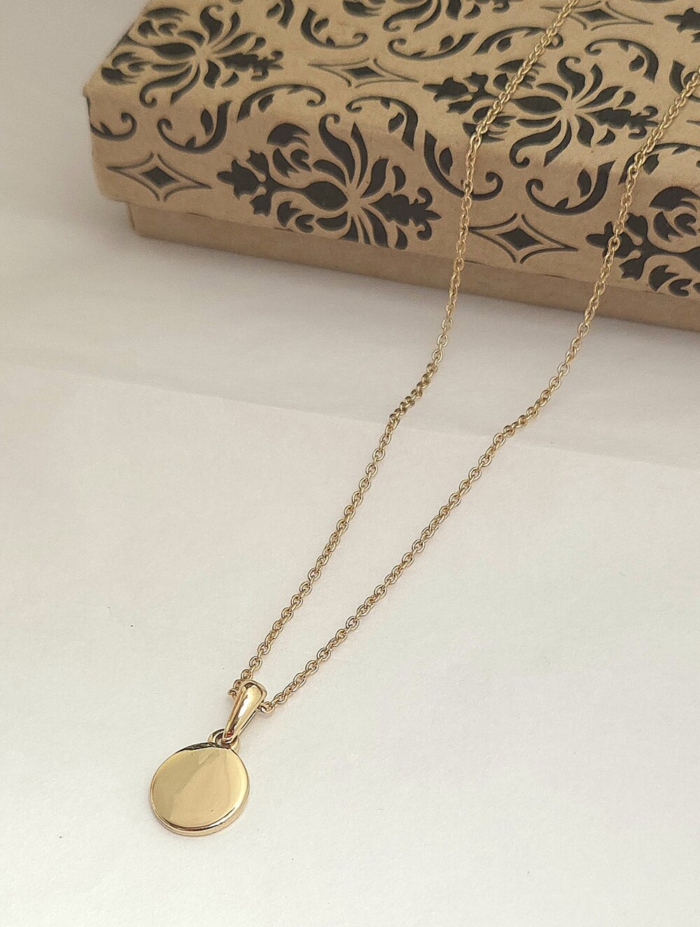 Gold Plated Round Charm Pendant Necklace Monogramable Pendant Necklace